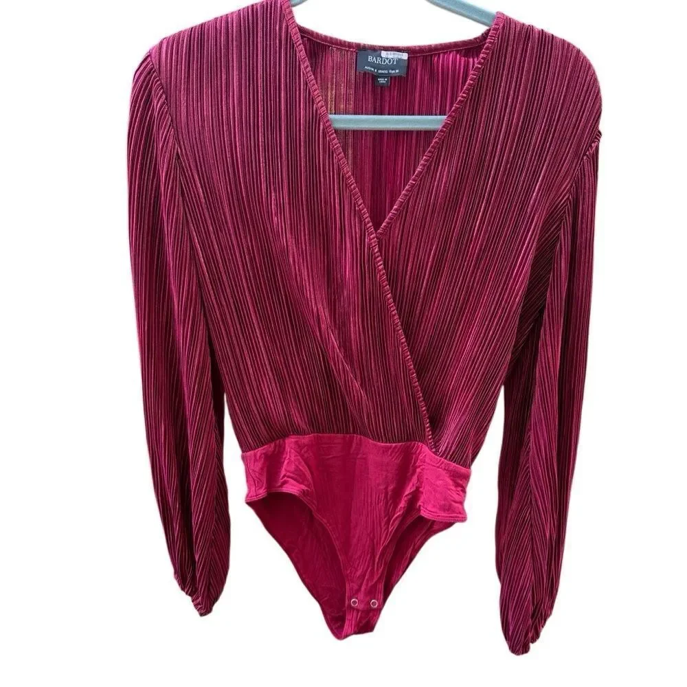 Bardot Women's Priscilla Shimmer Bodysuit In Deep Red Shimmer Party Size XS - Picture 4 of 8